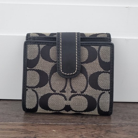 Coach Signature Leather and Canvas Wallet Black Colour - Picture 4 of 10